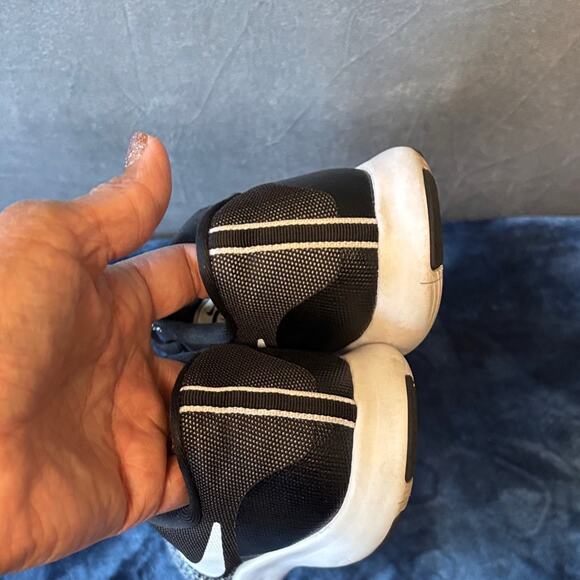 Nike Flex Contact Running Shoes Women's 8 Black White Lightweight Workout Gym - Picture 10 of 12